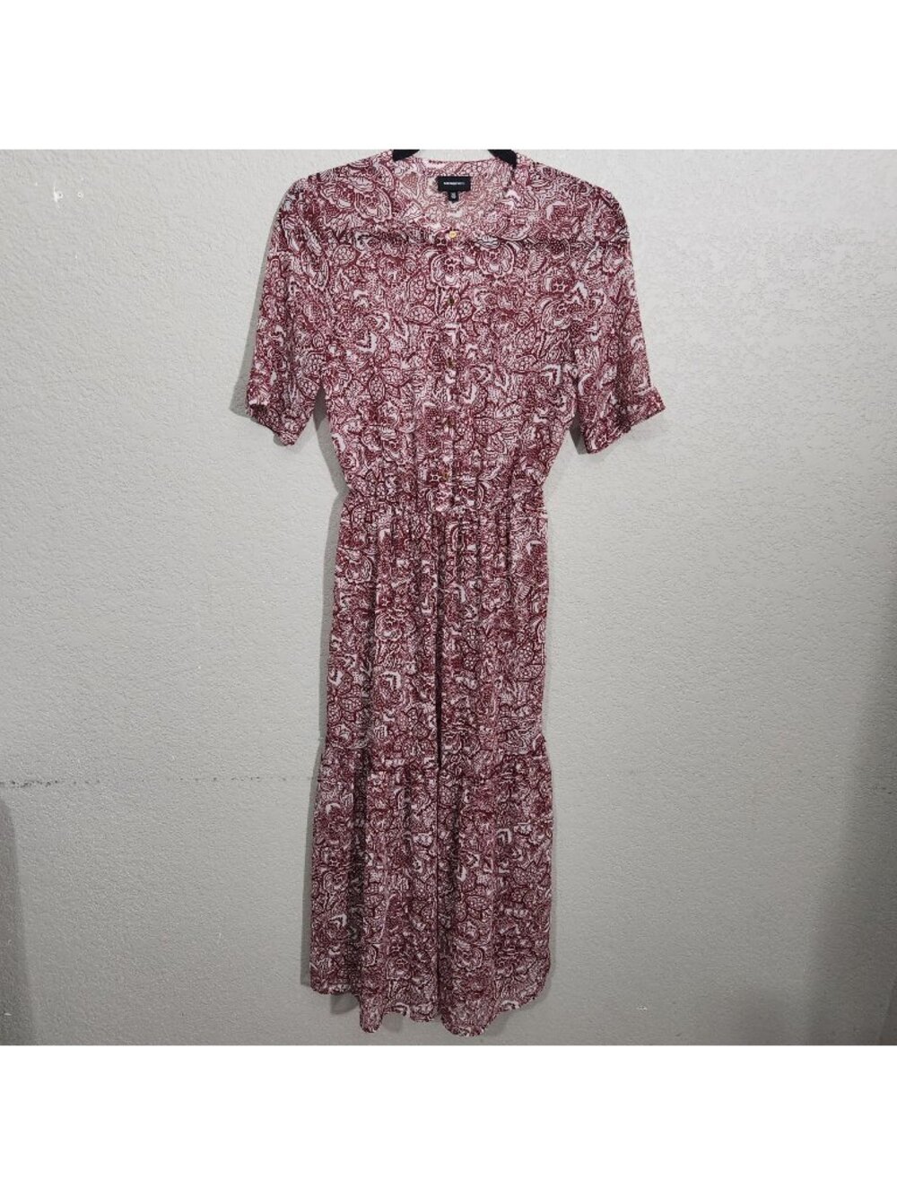 Who What Wear Dress XS Red Paisley Print Short Sleeves Tiered Hem